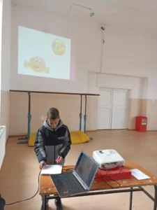 25a81532-27dc-460e-a3b9-8f81ac28e275